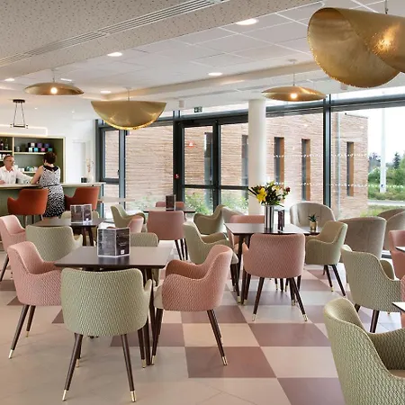 Le Criterium מלון דירות 4*