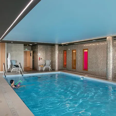 Le Criterium Aparthotel Ecouflant